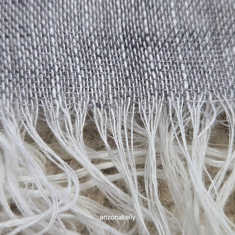 NWOT Italian Linen Scarf Grey and White PERFECT - Picture 9 of 12